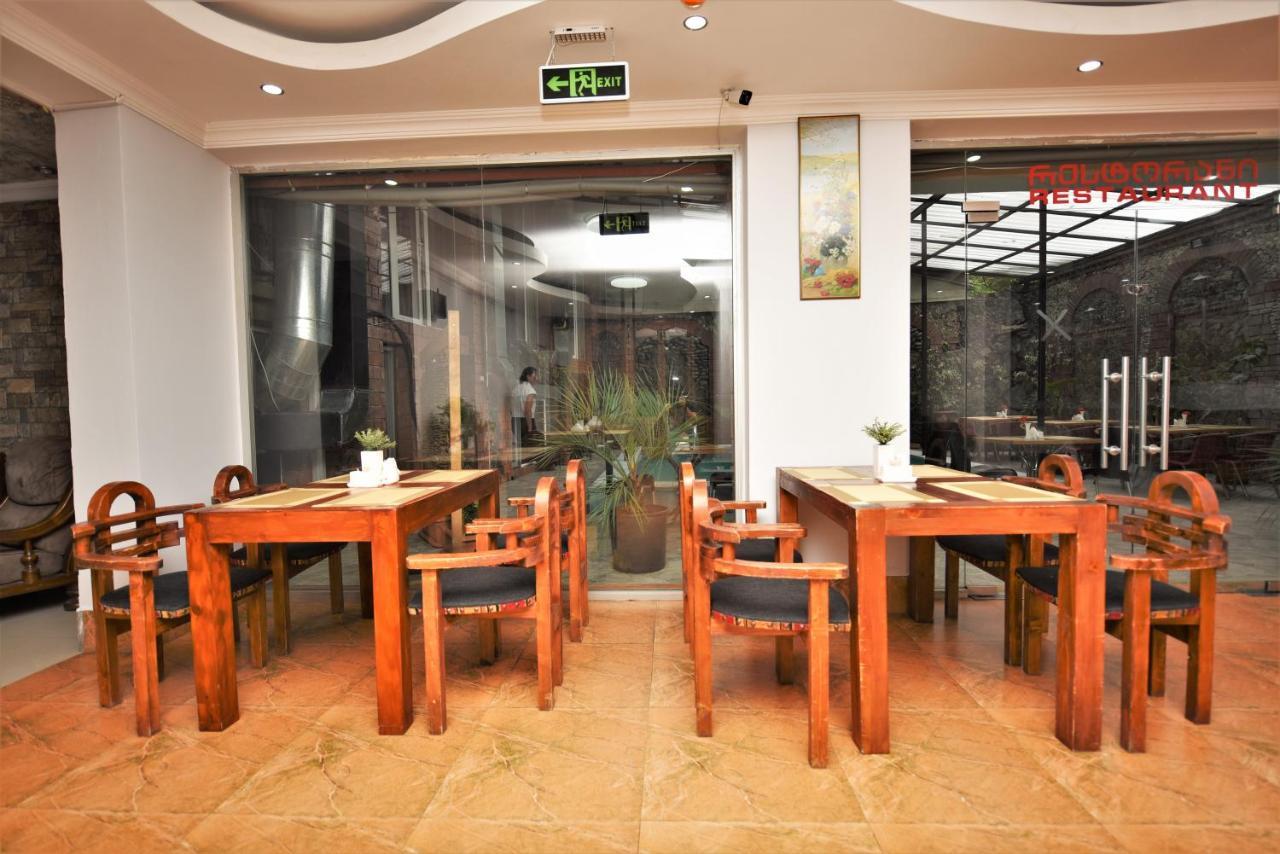 Kazbegi Hotel Batumi Exterior photo