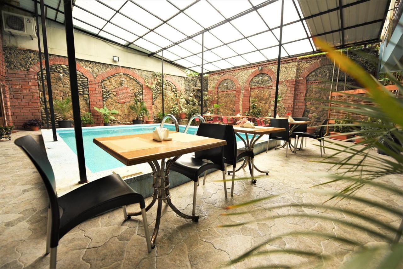 Kazbegi Hotel Batumi Exterior photo